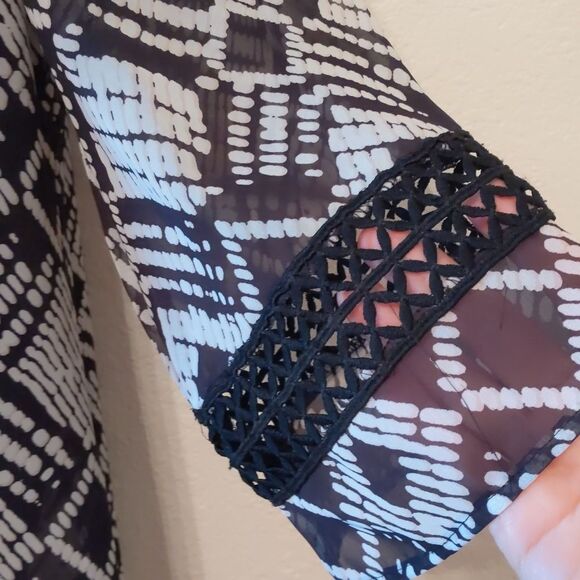 Black White Sheath Dress Embroidery Flowy Loose Roomy SZ 6 - Picture 2 of 10